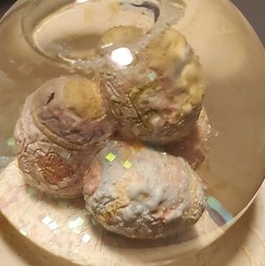 Easter egg decoration